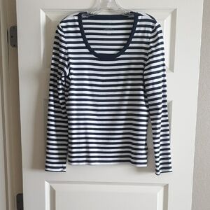 Women's Striped Black and White Top
